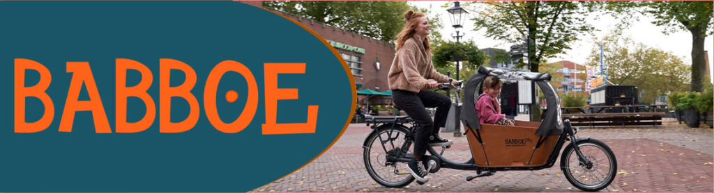 Con dos niños en bicicleta, circular por la ciudad puede ser todo un reto, como mantener la línea recta y evitar colisiones con otros ciclistas.